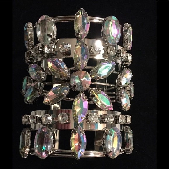 Iridescent rhinestone large cuff bracelet - Picture 8 of 8